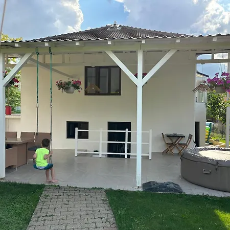 Domnica Apartment Rombas Exterior photo